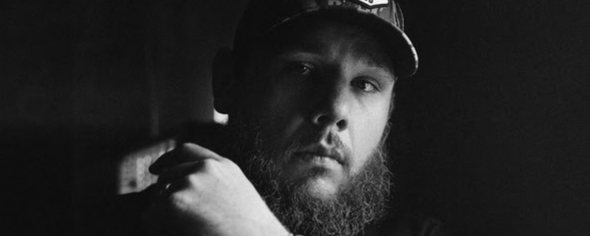 Luke Combs marque son 20e succès n°1 avec une chanson qu'il a écrite sur la disparition de sa future épouse