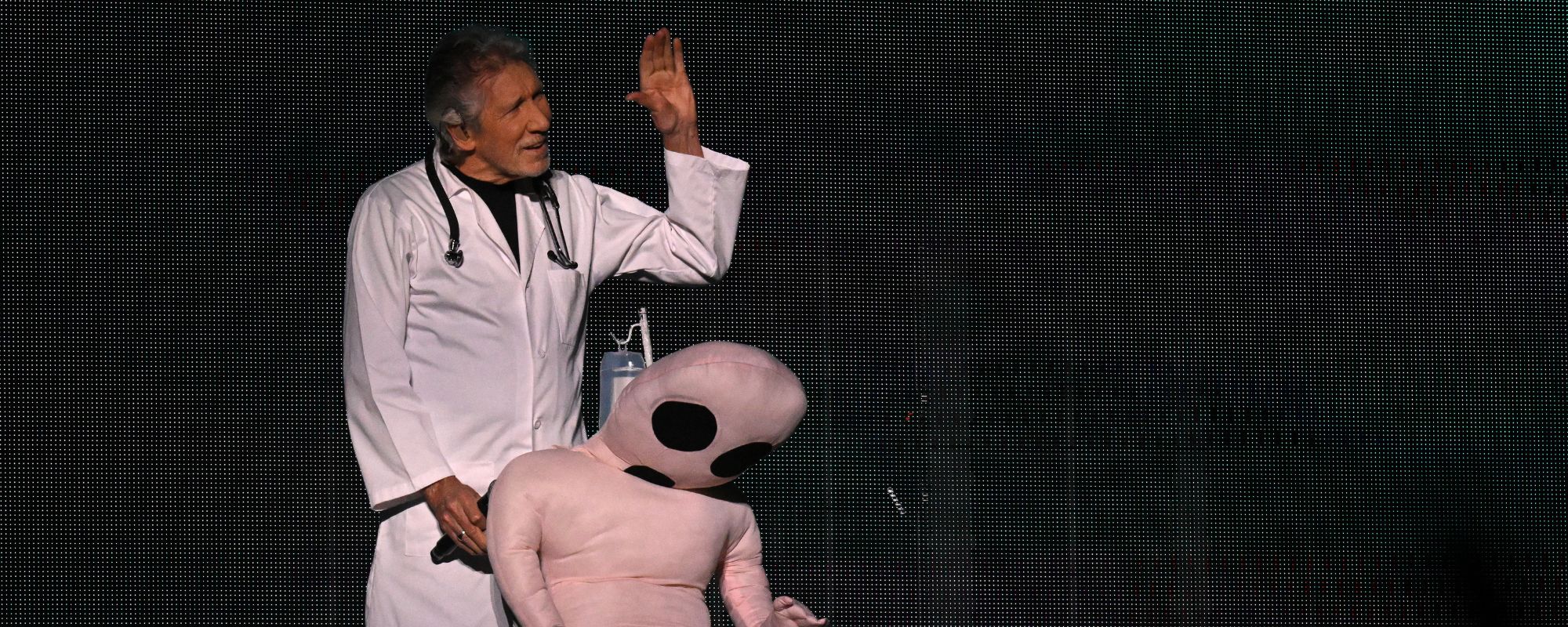 Roger Waters Is Looking for a Singer for His Son’s Pink Floyd Tribute Band (After Firing His Son)