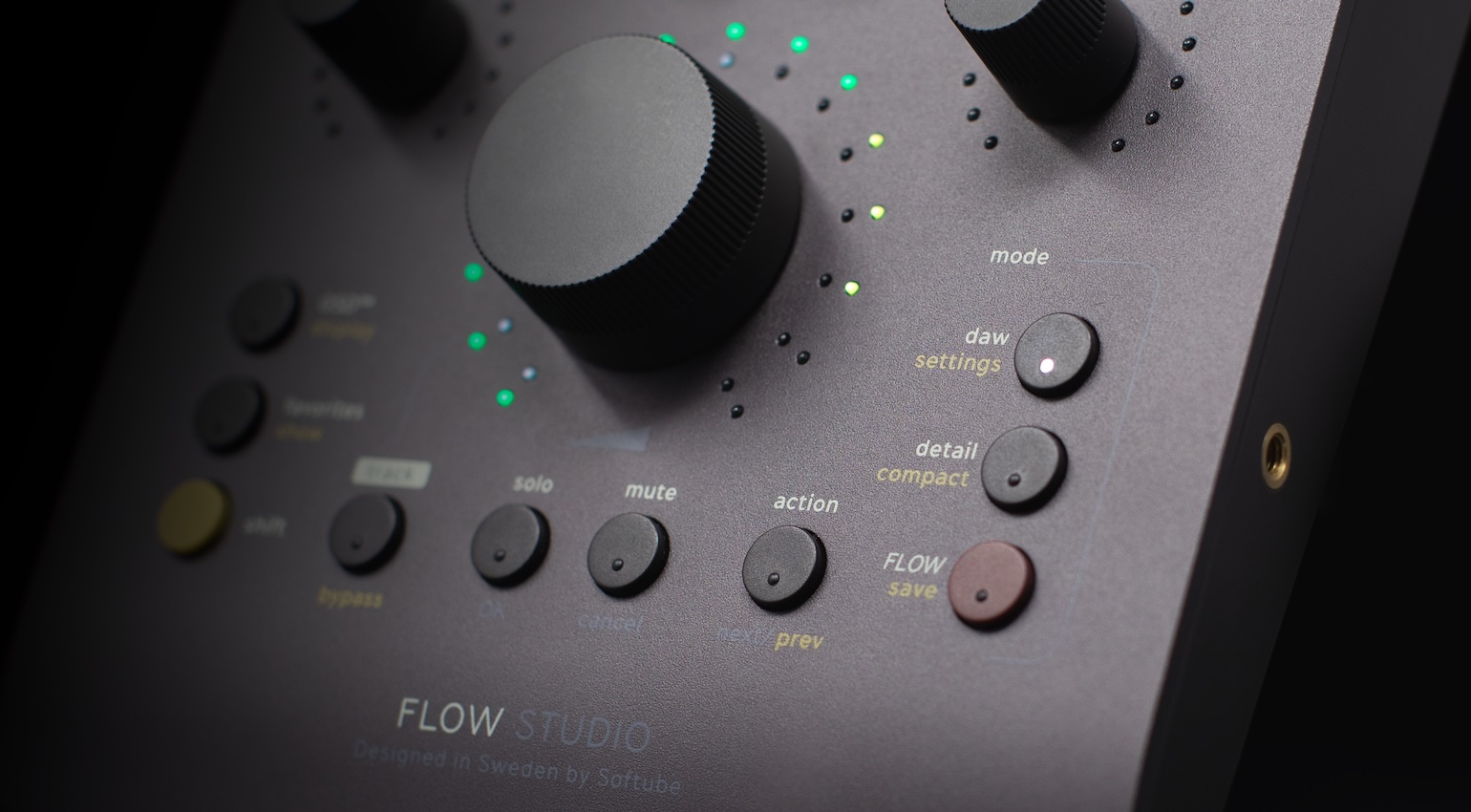Softube Flow Studio: Analogue-style Plugin Control