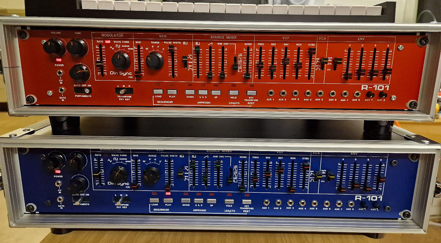 DinSync R-101
