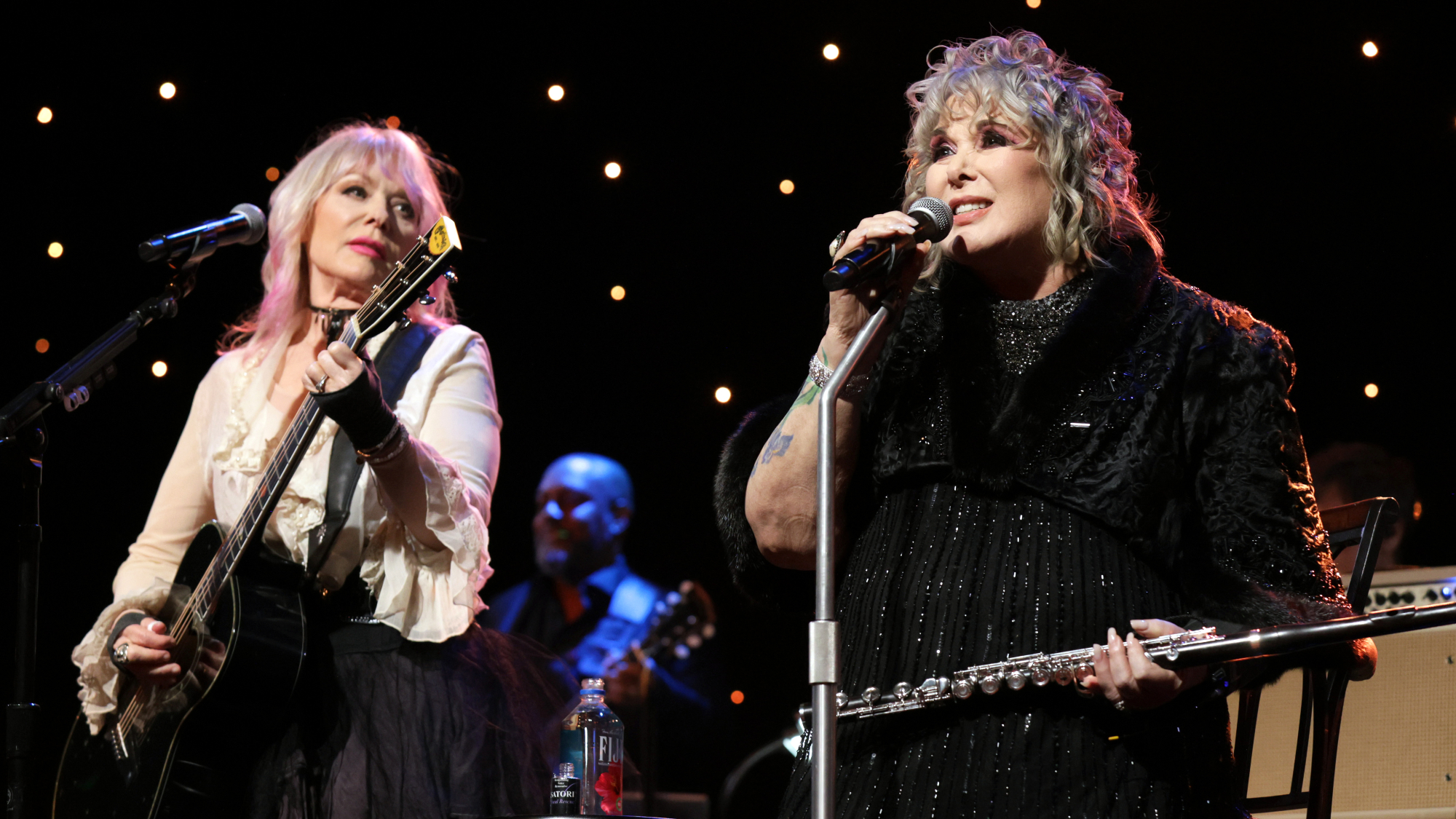 Ann Wilson parle de sa « relation délicate » avec sœur Nancy : « Balayer les choses sous le tapis ne fonctionne jamais »