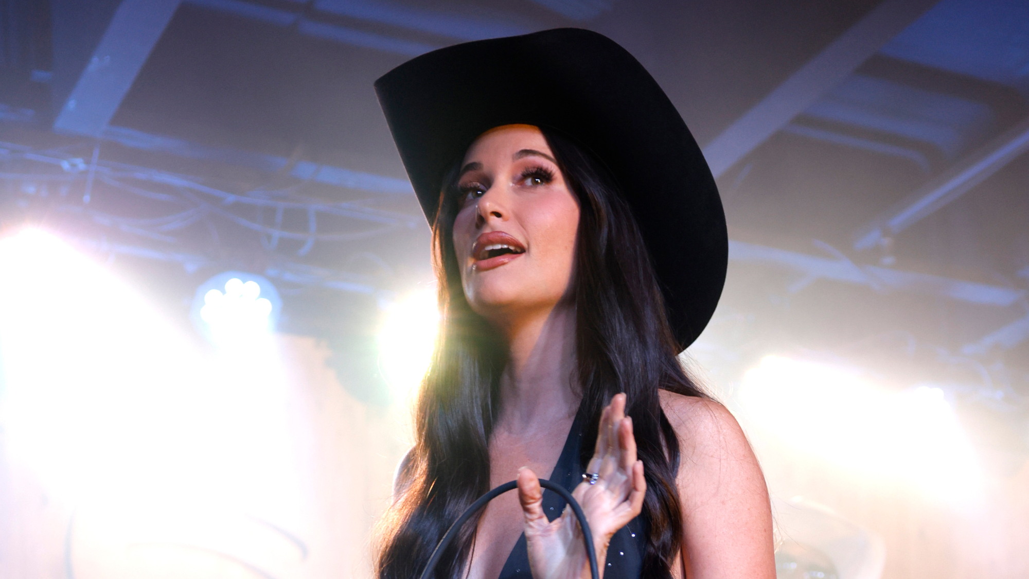 Kacey Musgraves et Miranda Lambert réalisent un exploit majeur dans les charts avec un duo mettant fin à une querelle
