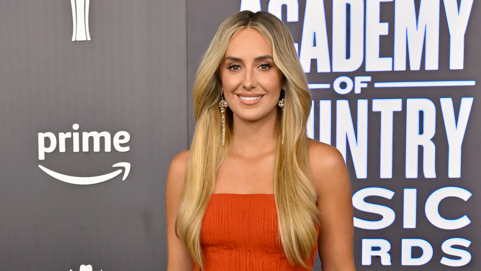 Lainey Wilson se souvient de la rencontre gênante avec Miranda Lambert provoquée par son père