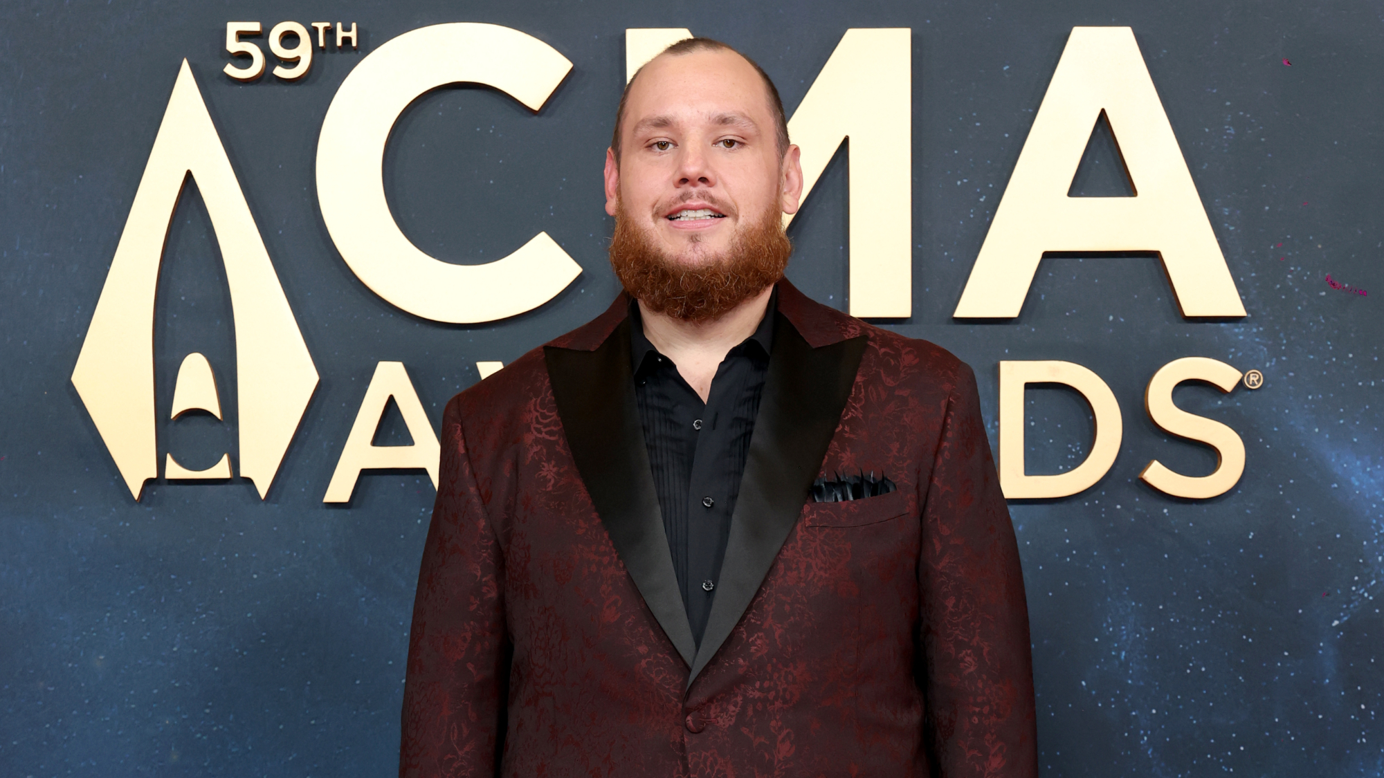 Luke Combs donne de gros conseils au stand de limonade pour enfants, ils le prennent pour un golfeur célèbre