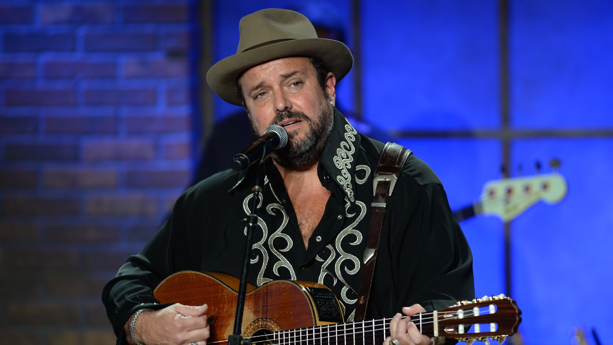 Une famille révèle qu'une star country de la fin des années 90 a laissé derrière elle une vaste collection de musiques inédites à « partager avec le monde »
