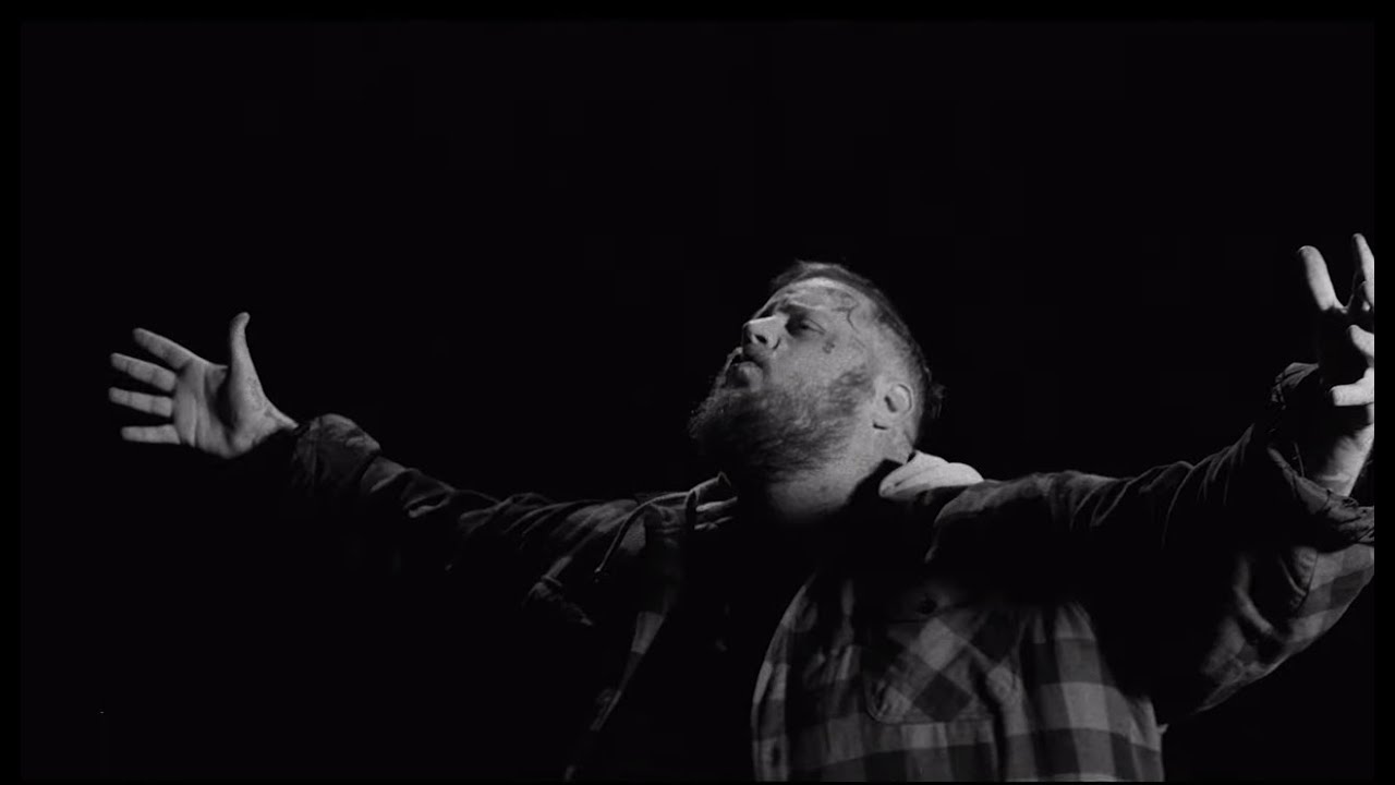 Inscrivez-moi : Jelly Roll révèle sa vision d'un spectacle de mi-temps du Super Bowl rempli de country